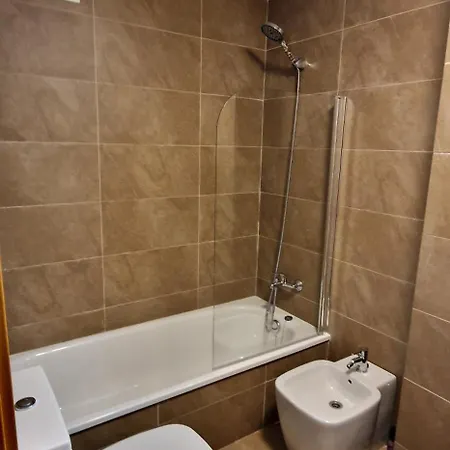 Luz Del Norte, Terraza 2 Hab, 2 Banos, Piscina, Wifi Apartment Gijon